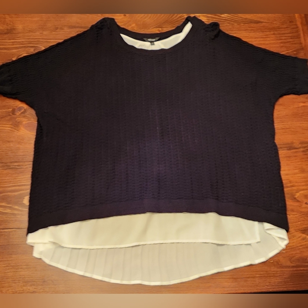 Simply Vera Vera Wang Size 3x Split back sweater (two in one top)